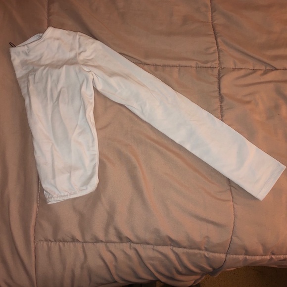 White cropped long sleeve top - Picture 2 of 3